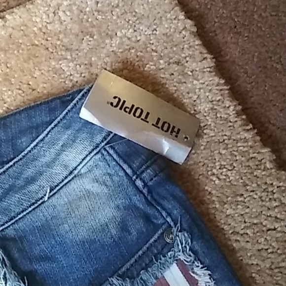 Sold - Picture 2 of 6